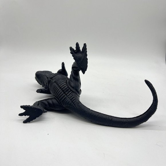 Dinosaur Kaiju 5.5” Chinasaur Black Lizard Plastic Toy Figure Rare Color Plastic - Picture 6 of 7
